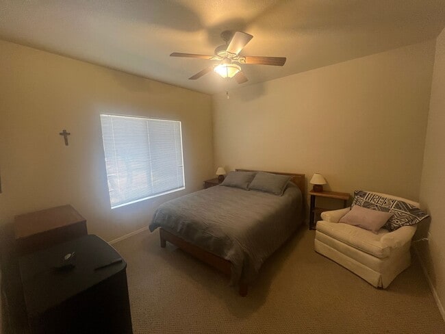 Foto del edificio - NICELY FURNISHED 2 BED/2 BA CONDO AT SUNRISE & KOLB!  AVAILABLE FOR SELF VIEWING!