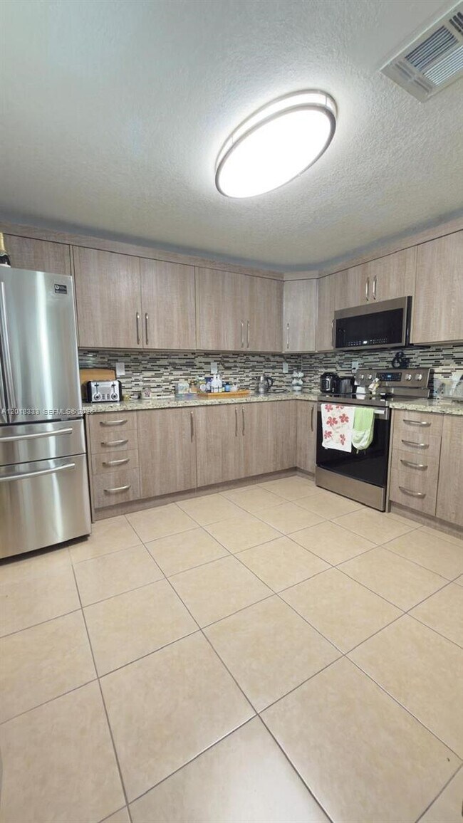 Foto del edificio - 11957 SW 271st Terrace