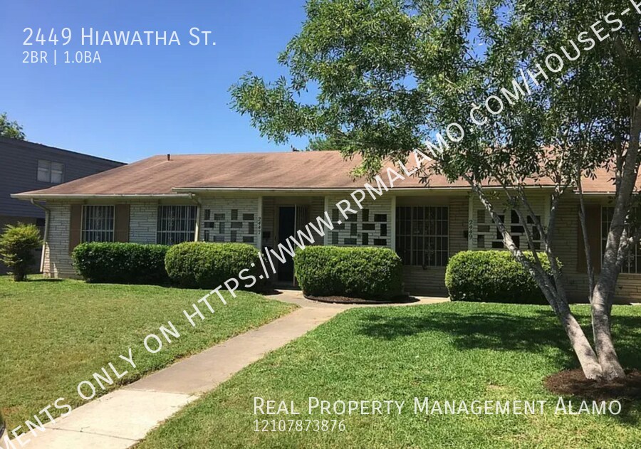 Foto del edificio - 2449 Hiawatha St