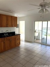 Building Photo - 1750 Puowaina Dr