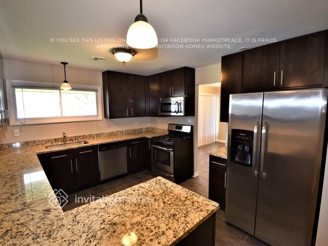 Building Photo - 5900 S Brainard Ave