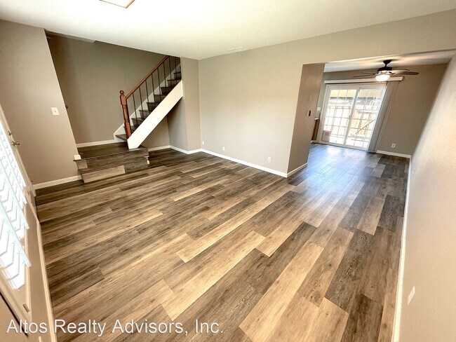 2 br, 1.5 bath House - 460 Don Correlli Ct photo'