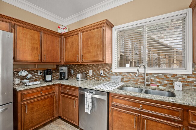 Foto del edificio - 6108 Cape Coral Dr