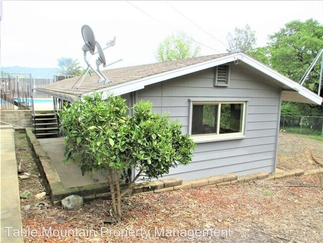 Building Photo - 5 br, 3 bath House - 2914 Foothill Blvd