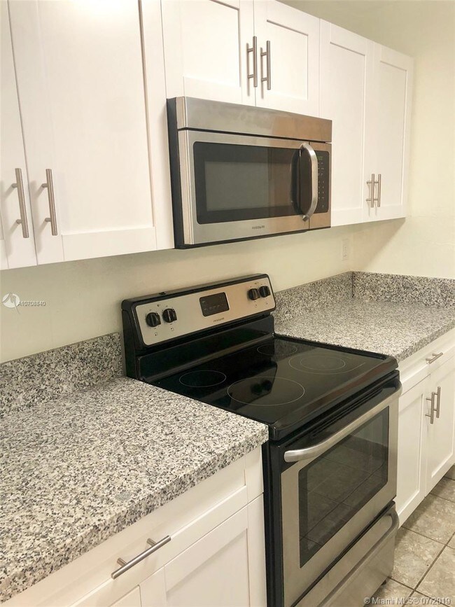 Foto del edificio - 4050 NW 135th St