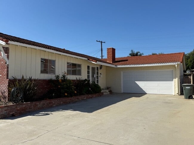 Building Photo - **LA MIRADA** Beautifully Maintained 3-Bed...