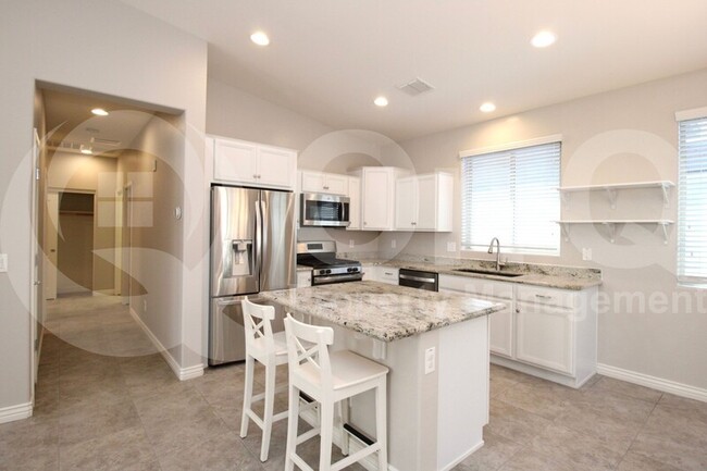 Building Photo - 4290 E Palo Verde St