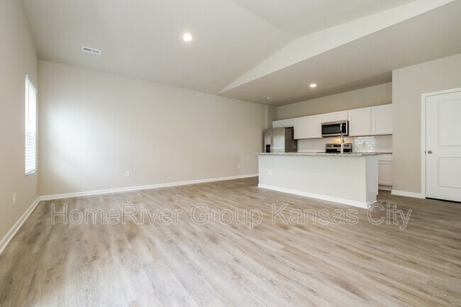 Building Photo - 109 Burlington Dr