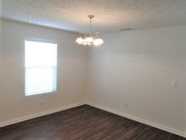 Foto del edificio - 5735 Roxbury Drive