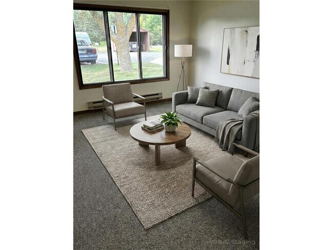 Building Photo - 102 Madison Ave N