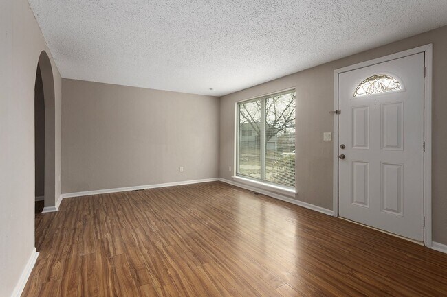 Foto del edificio - 18618 Shoshone Ct