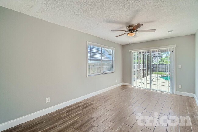 Foto del edificio - 2860 Denmarsh Ct