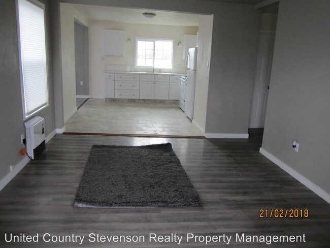 Building Photo - 2 br, 1 bath House - 1309 W. 8th St