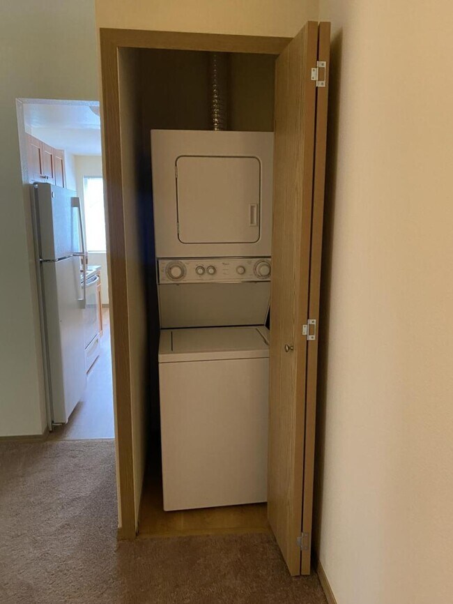 Building Photo - 1 bedroom in Seattle WA 98116