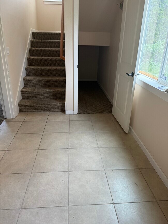 Building Photo - 11118 Paine Field Way