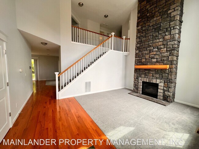 Foto del edificio - 4 br, 3 bath House - 11181 SE LENORE ST