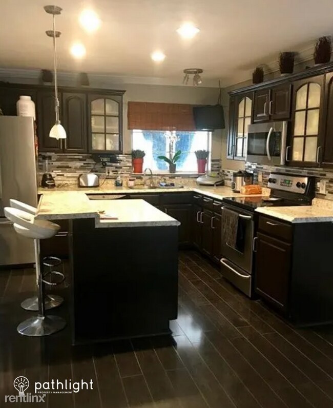 Foto del edificio - 6 br, 3 bath House - 846 Woodcrest Cove UNIT