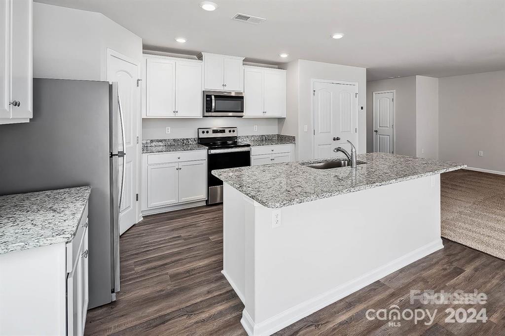 Building Photo - 2250 Transatlantic Ave