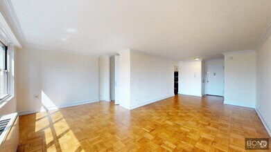 Building Photo - 888 Eighth Avenue