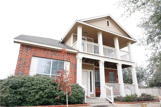 Building Photo - 1911 Big Bend Dr