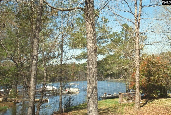 Foto del edificio - 234 Smallwood Dr