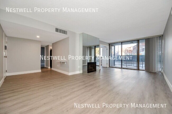 Building Photo - 241 N Vine St