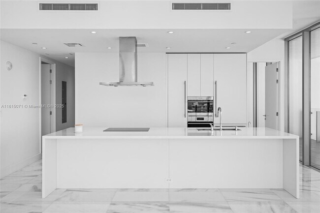Foto del edificio - 700 NE 26th Terrace