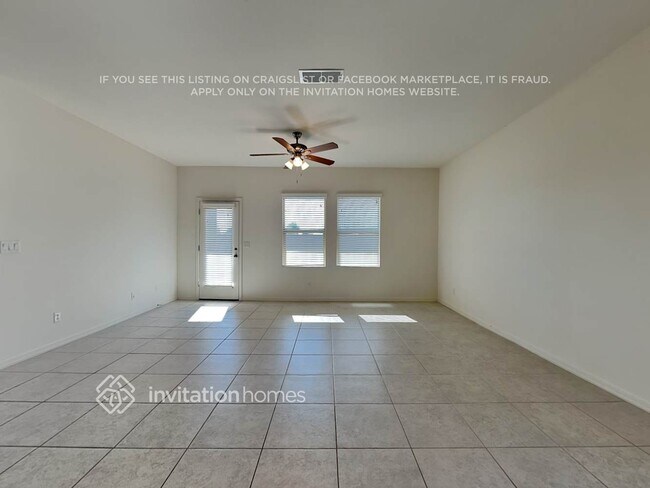 Foto del edificio - 19363 W Hazelwood St