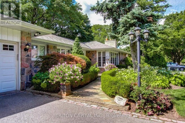 Building Photo - 53 Princess Anne Crescent