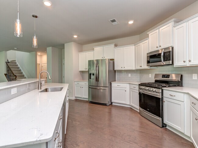 Foto del edificio - 2118 Killian Creek Dr
