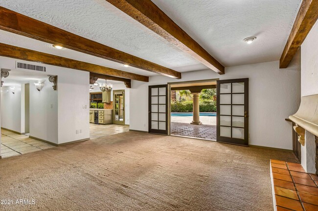 Building Photo - 8314 N Mockingbird Ln