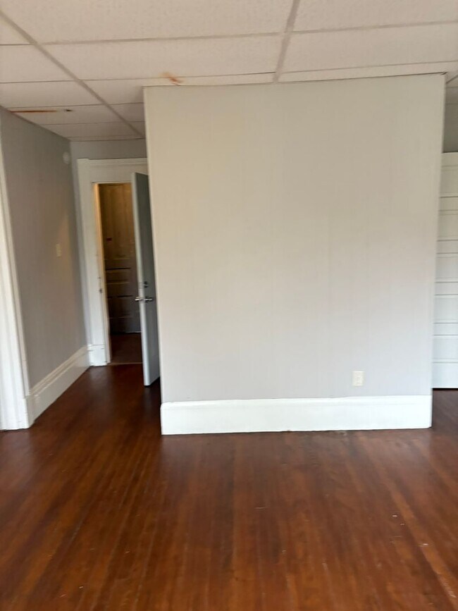 Foto del edificio - 225 Allen St