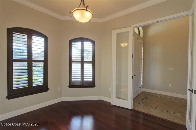 Foto del edificio - 3381 Thurloe Dr