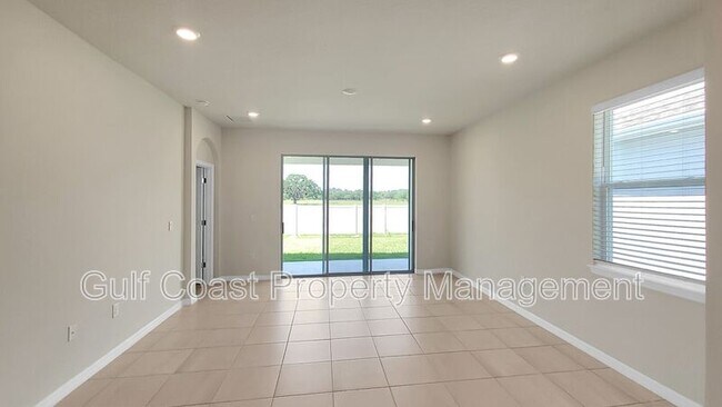 Foto del edificio - 590 157th Ct E