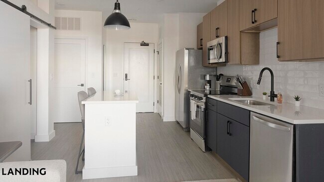 Foto del edificio - 1007 S Mint St