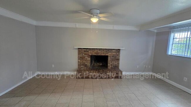 Building Photo - 2902 Sprague Dr