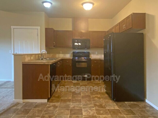 Foto del edificio - 537 Catron St N