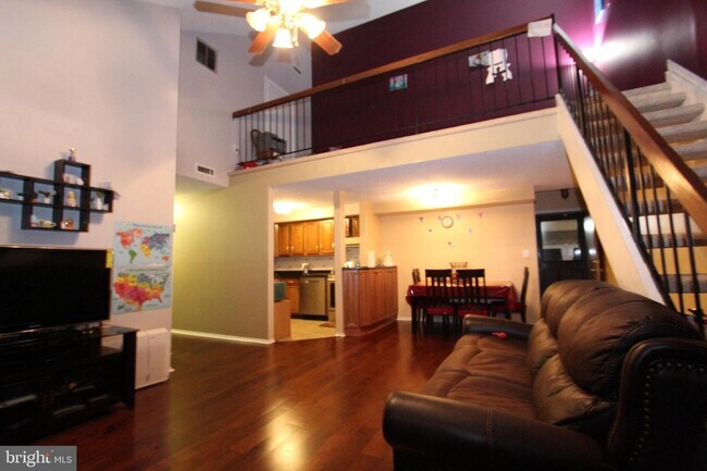 Building Photo - 516 Aspen Dr