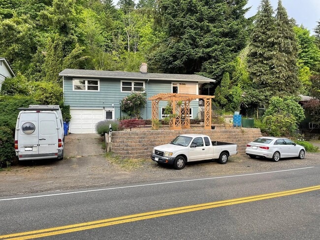 Building Photo - 2712 NE 92nd Ave
