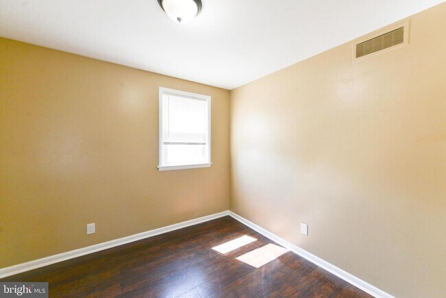 Foto del edificio - 449 N 39th St