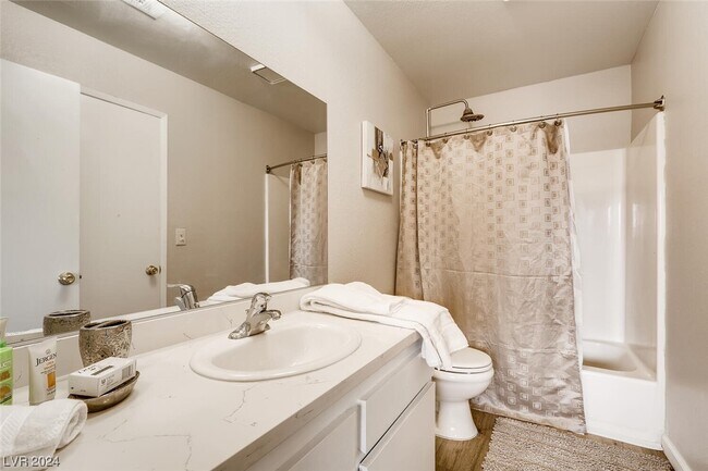 Building Photo - 5247 Lisagayle Ct
