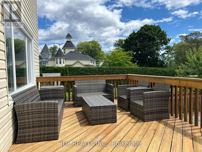 Photo du bâtiment - 11 Red Robin Rd