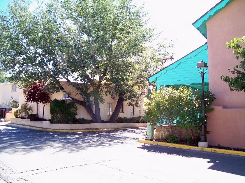 Primary Photo - 111 Padre Martinez Ln