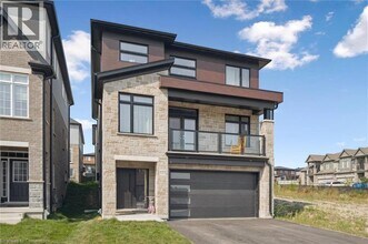 Building Photo - 575 Balsam Poplar St