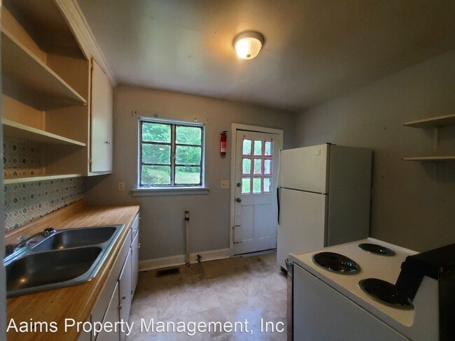 Building Photo - 2 br, 1 bath House - 1408 Briarcliff Drive