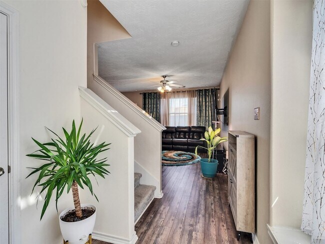 Foto del edificio - 11522 Hackmatack Way