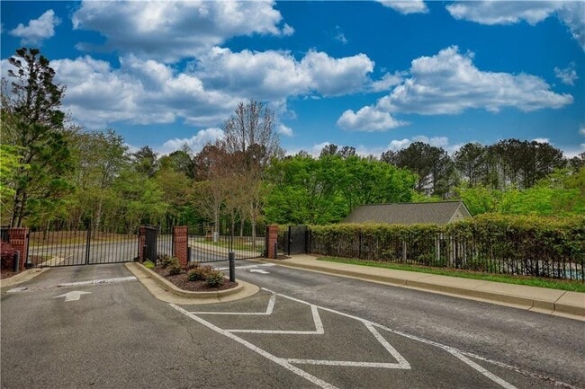 Foto del edificio - 5103 Woodland Ln