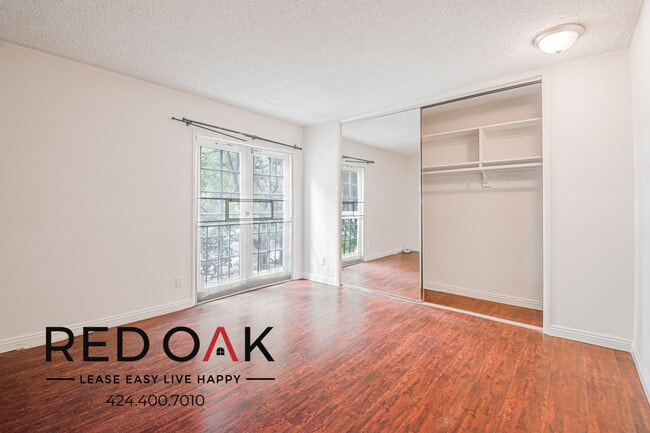 Building Photo - 1221 Amherst Ave