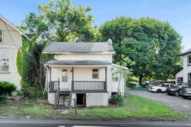 Building Photo - 3200 Flint Hill Rd