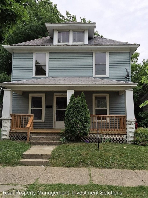 Primary Photo - 154 Straight Ave NW